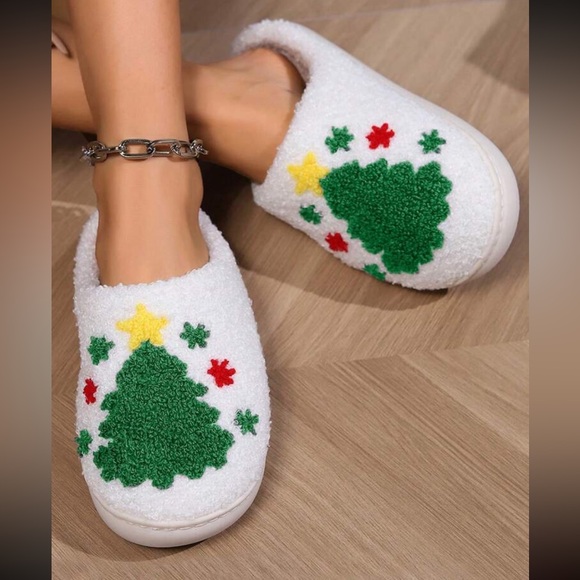 Holiday Christmas Tree Fuzzy Slippers - Picture 4 of 5